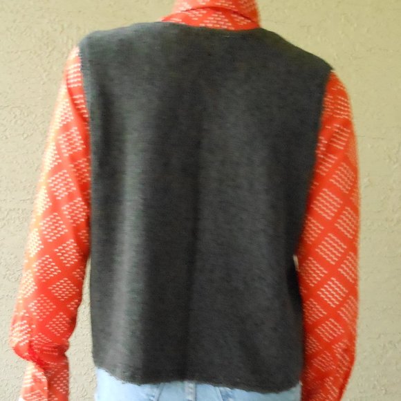 Gray Marled Vest Embroidered Front - Picture 8 of 9